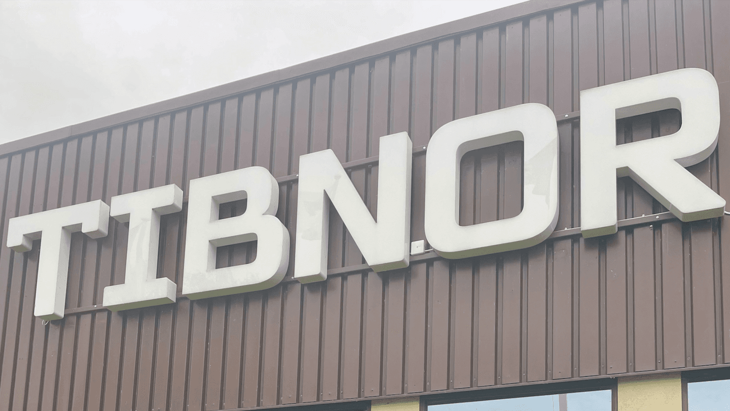 Tibnors skylt