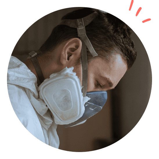 en man med en gasmask